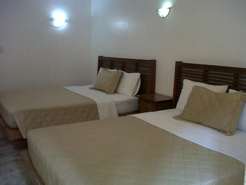 Beachcomber Resort Balabag Szoba fotó